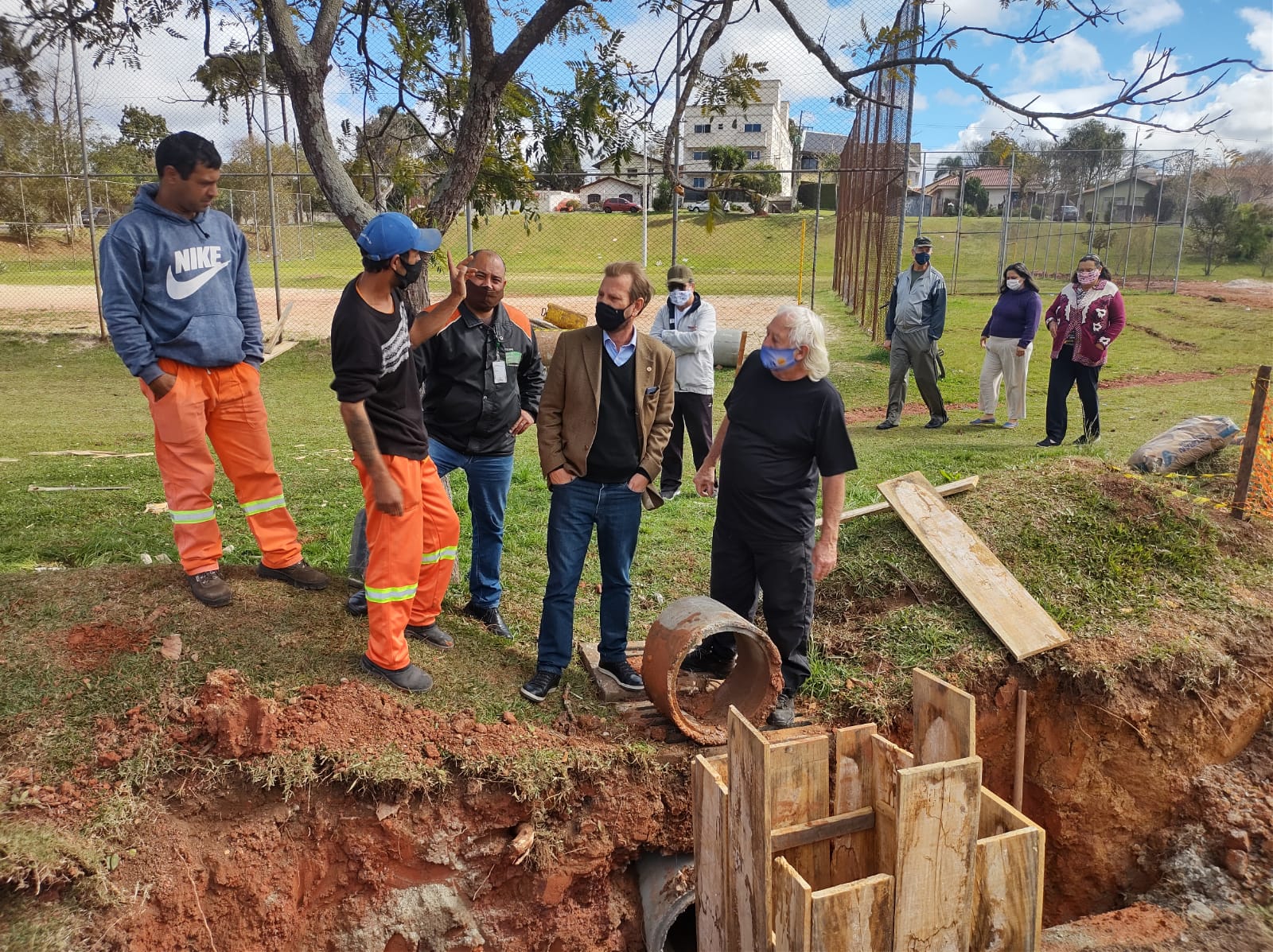 Read more about the article OBRAS DE DRENAGEM NA PRAÇA GEN. FLORIMAR CAMPELO