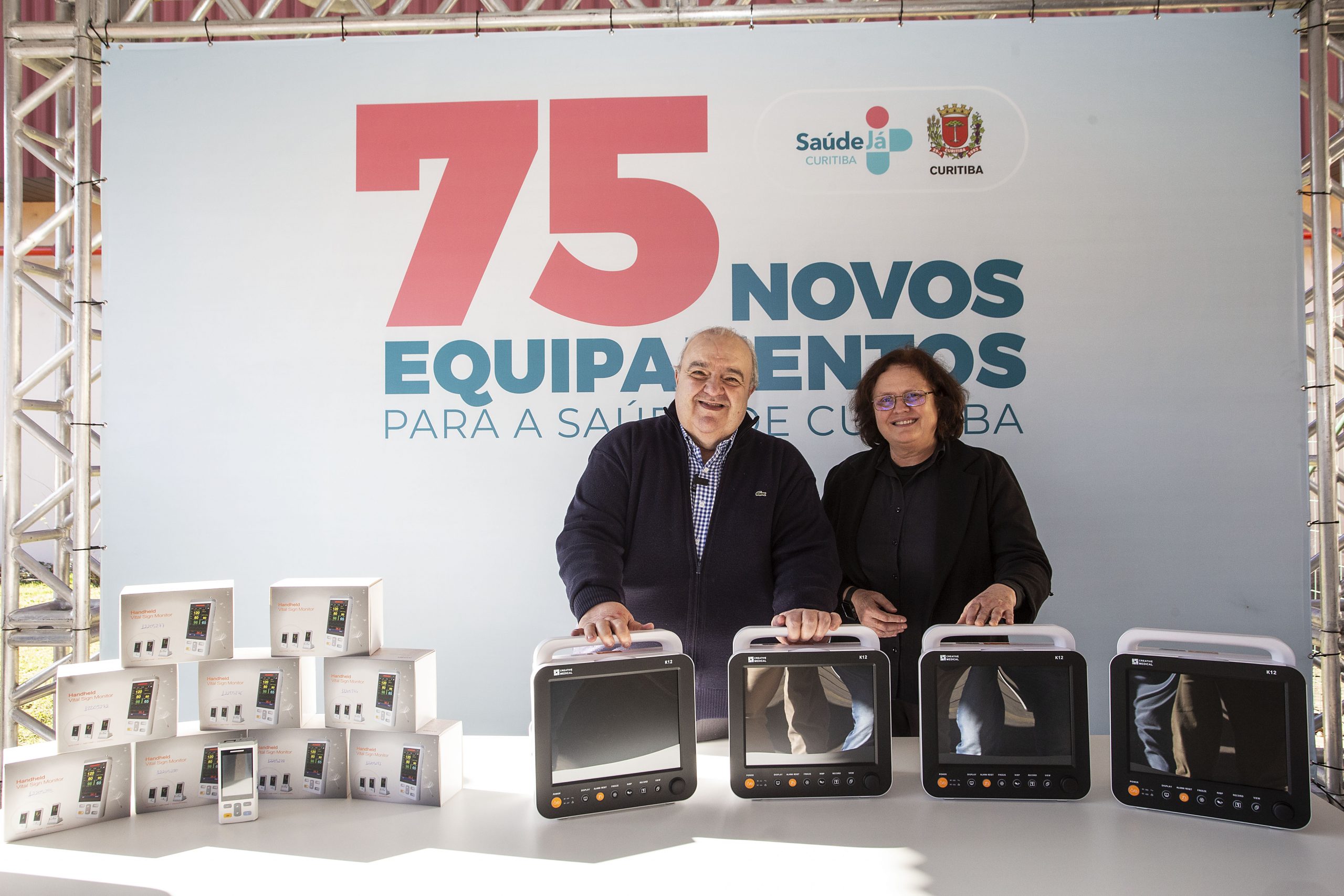 Read more about the article PREFEITURA ENTREGA 75 EQUIPAMENTOS PARA O SUS DE CURITIBA