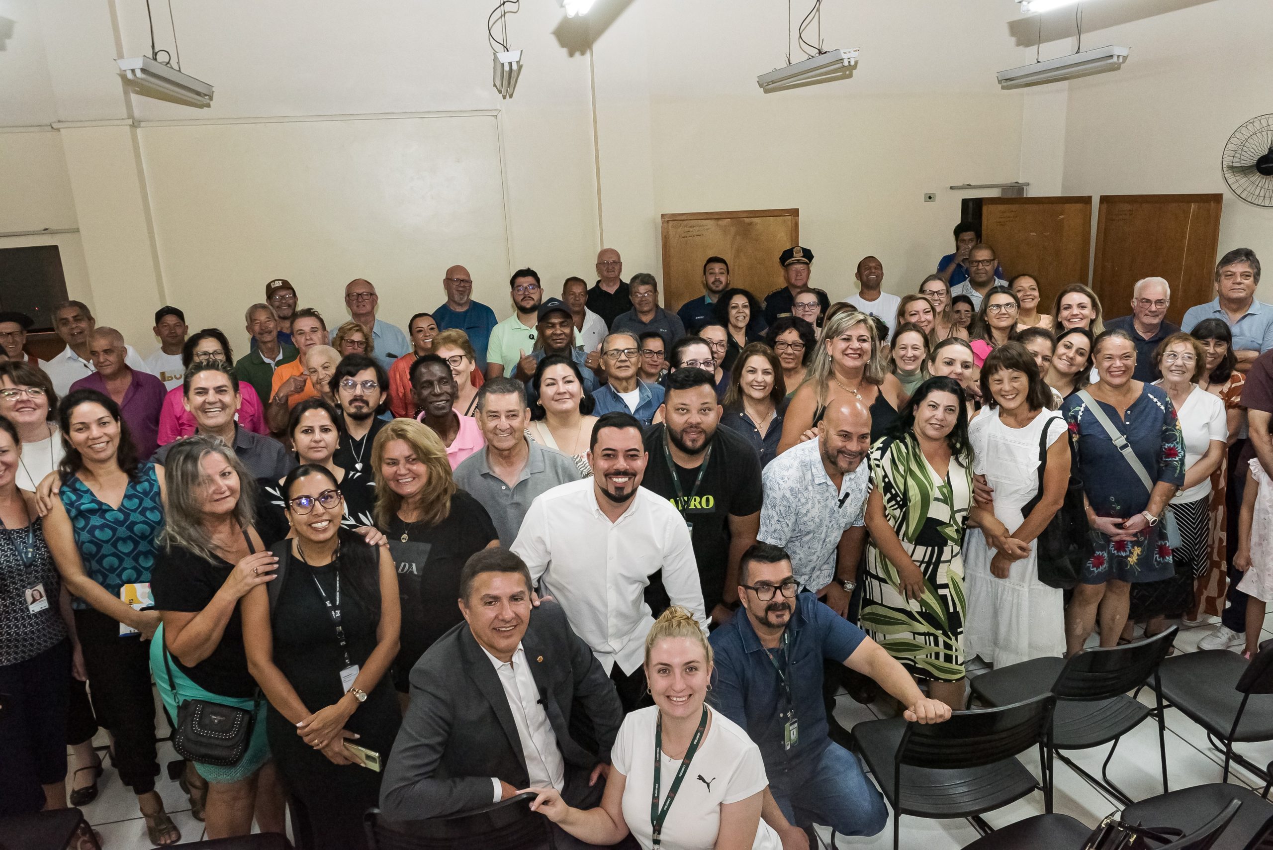 Read more about the article PREFEITURA CHAMA LIDERANÇAS COMUNITÁRIAS PARA APRESENTAR O FALA CURITIBA 2025